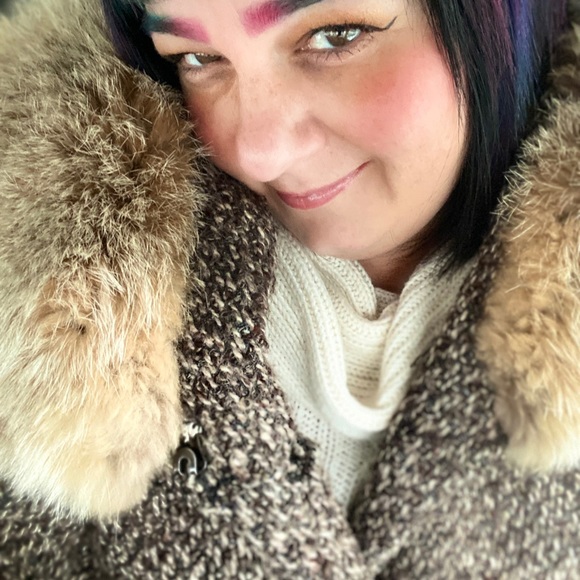 Meet your Posher, Trish - Picture 8 of 9